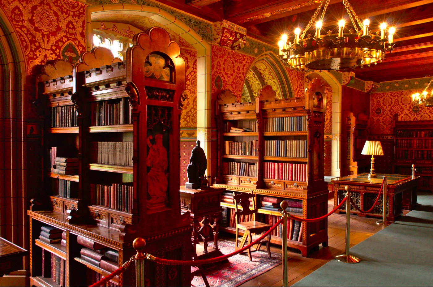 Old library. Готическая библиотека. Публичная библиотека Кардифф. Библиотека крепость.